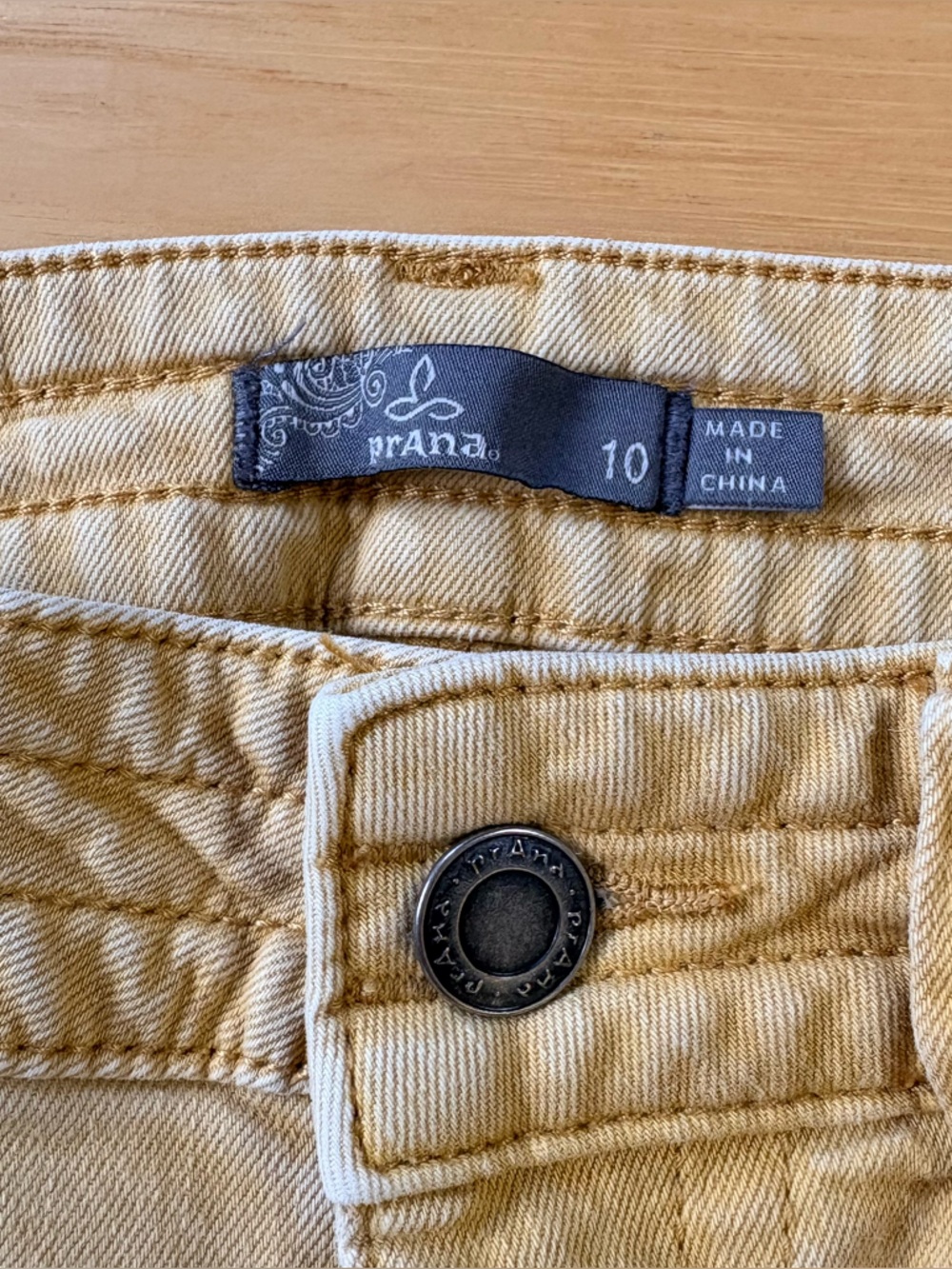 prAna Dollia Ankle Pants Womens Sz 10 Yellow Cargo Mid Rise Stretch Hiking - Picture 7 of 10